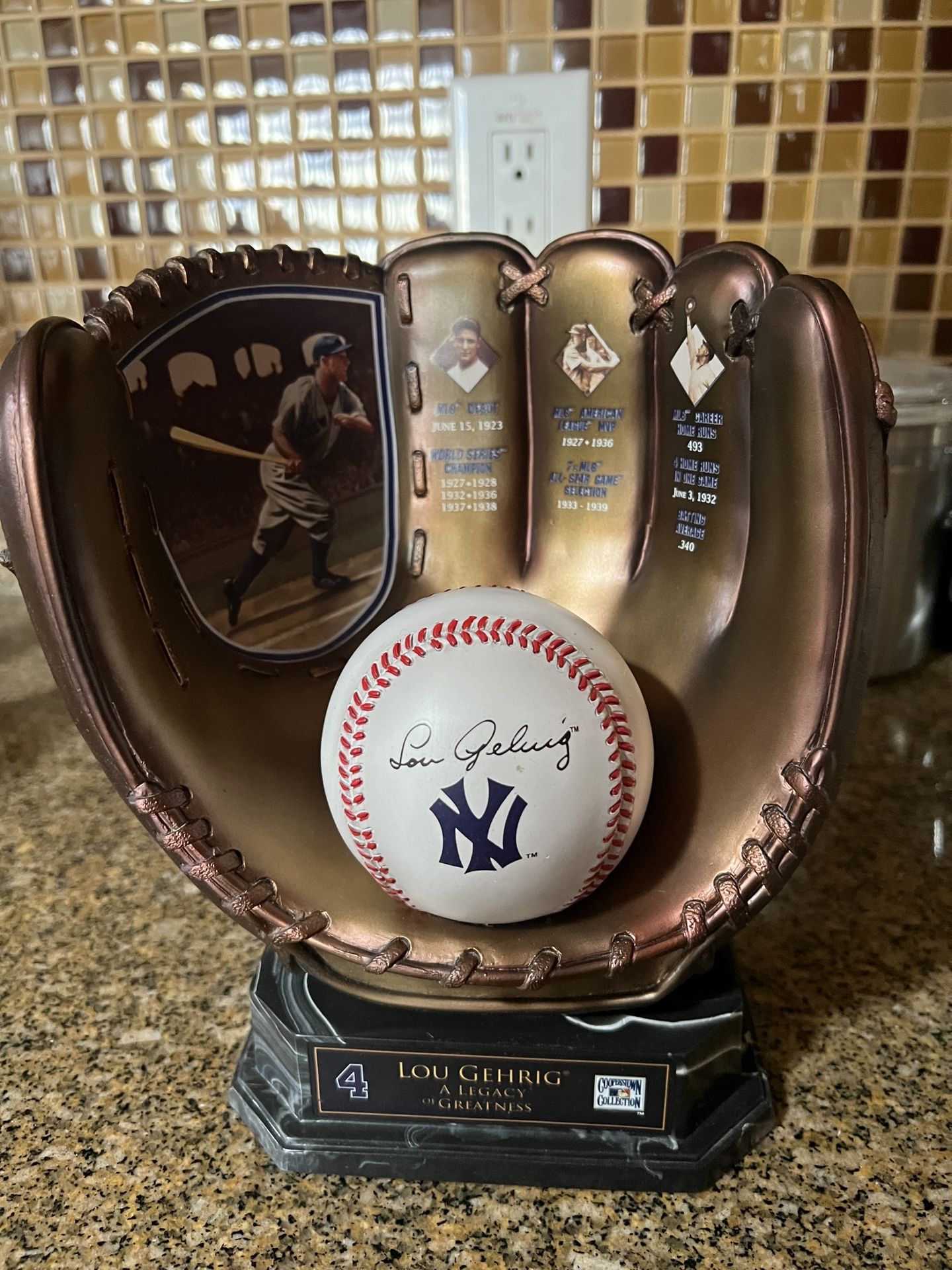 Limited-edition Lou Gehrig Commemorative Bronze Glove