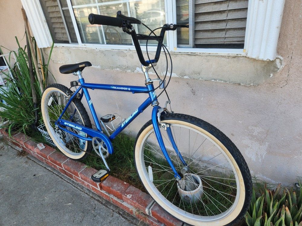 80's Sterling Islander 6 Speed Cruiser Bmx Bike " In Good Working Condition " Can meet ot Drop Off