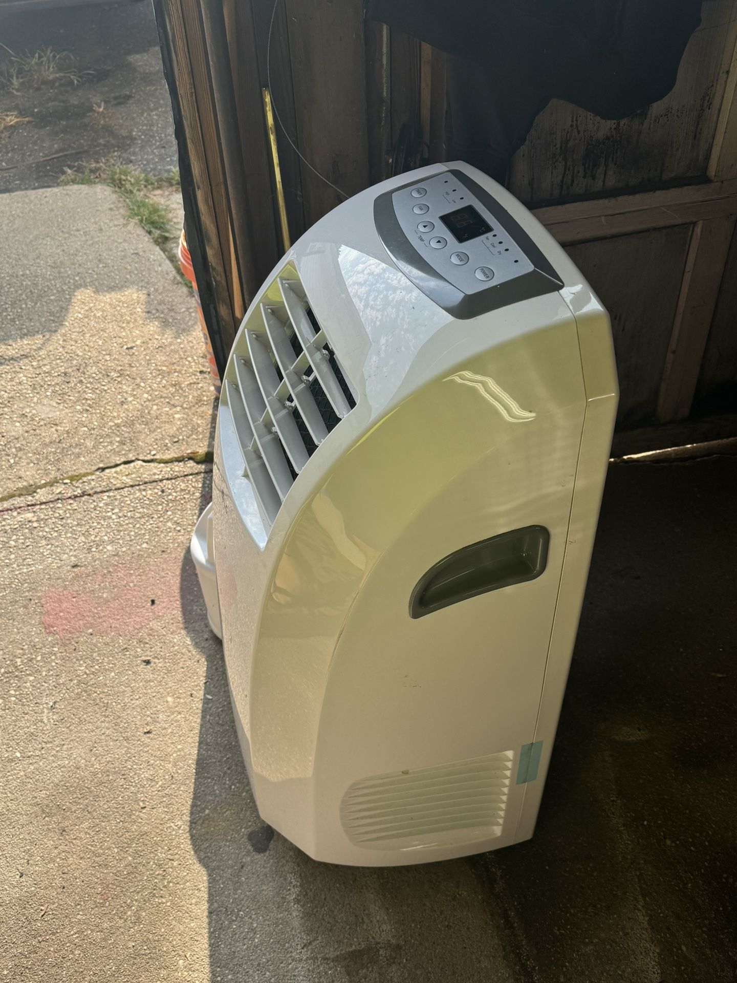 LG ac Unit