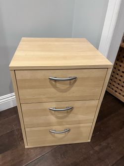 Nightstand with 3 drawers