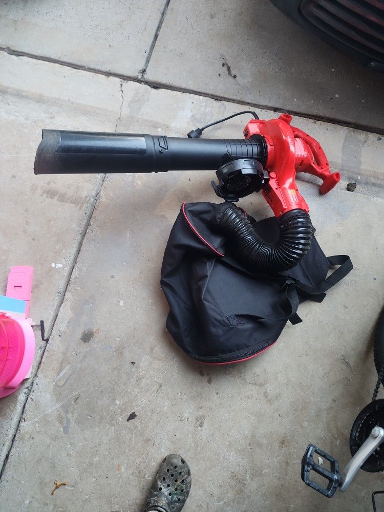 CRAFTSMAN 3-in-1 Leaf Blower, Leaf Vacuum and Mulcher, Up to 260 MPH, 12 Amp, Corded Electric