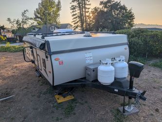 2018 Forrest River Rockwood Freedom 2318G pop up camper