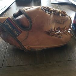 Spalding Baseball Glove
