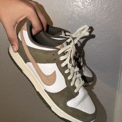 Nike dunk low olive size 9.5 men