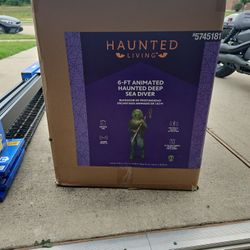 6 Ft Animated  Deep Sea Diver