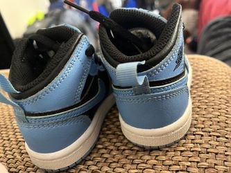 Air Jordan’s 1 Mid