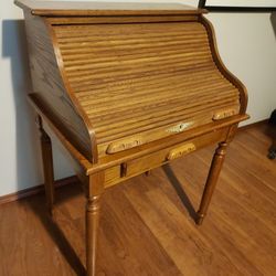 Small Like New Roll Top Desk