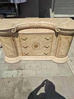 Neoclassical vanity dresser (used)