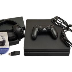 Sony - PlayStation 4 1TB Console and Platinum Wireless 7.1 Virtual Surround Sound Gaming Headset for PlayStation 4