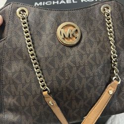 Michael Kors purse