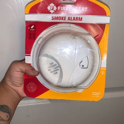 First Alert Smoke Alarm 