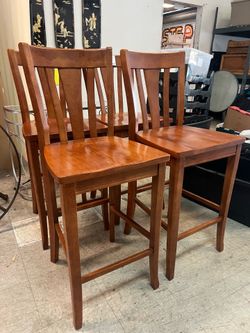 Bar stools / counter chairs / 4 chairs /solid wood