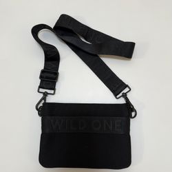 Wild one Black Adjustable Crossbody Fanny Bag Dog Treat Pouch 