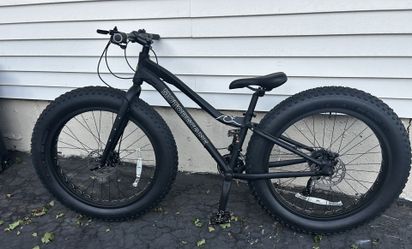 New Fat Tire Bike -great For Teens Or Short Adults 