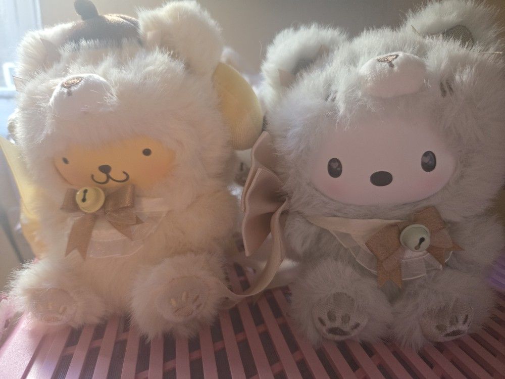 Sanrio FOX ISLAND KEY CHAINS $25