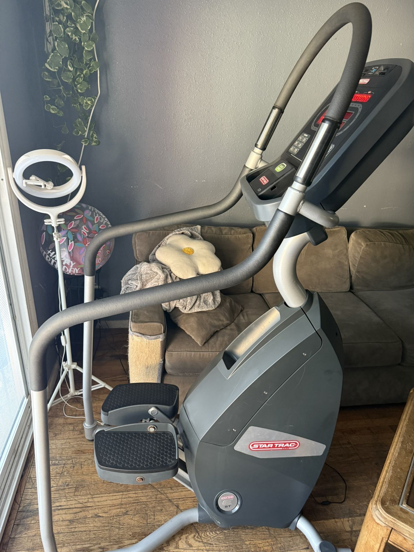 Star Trac Climber Stepper Machine. 
