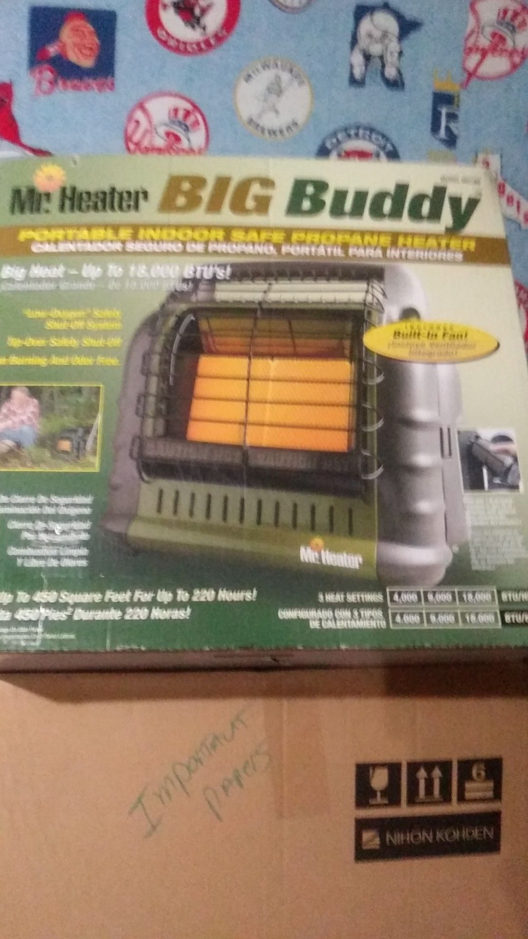 Mr. Heater Big Buddy built-in fan comes with three 5-gallon propane tanks