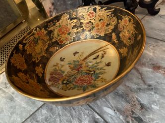 Royal Satsuma Decorative Bowl – Bird & Floral Design