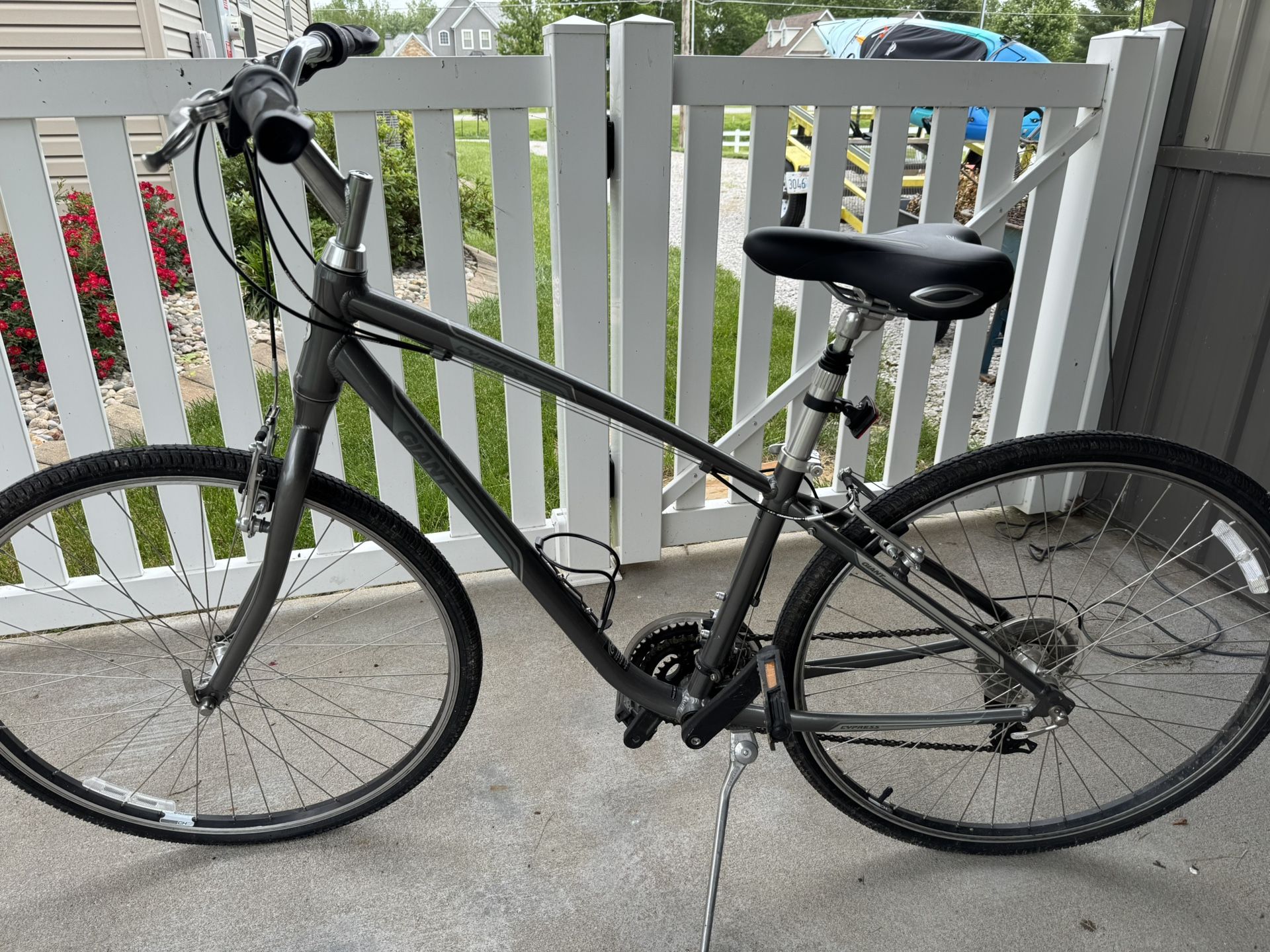Giant brand bicycle-Cypress Model