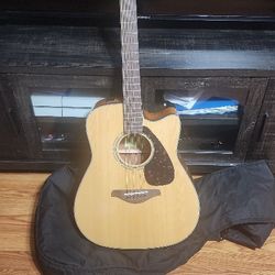 Yamaha acoustic-electric guitar