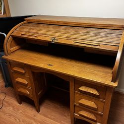 Beautiful Antique Solid Wood Roll Top Desk