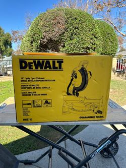 DeWalt DWS713 10" Single Bevel Compound Miter Saw