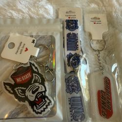 🧑‍🎄🎁 Stocking Stuffers Keychains $4 Up to $10
