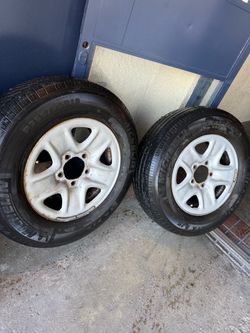 Set of Michelin tires and rims they came off a tundra, good condition