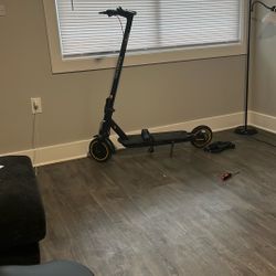 Velvet Electronic Scooter
