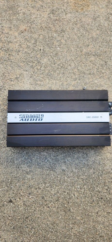 Sundown Audio SAE-1500 Amplifier