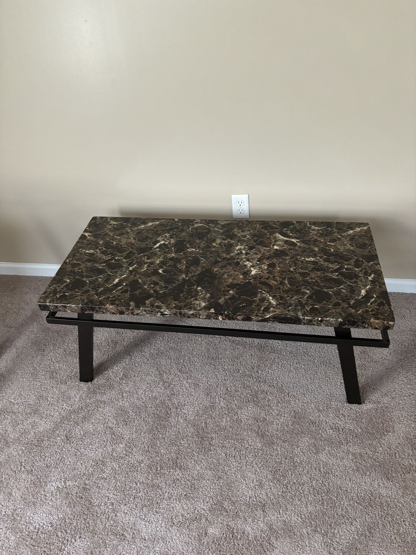 Coffee Table With 2 End Tables
