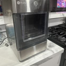 Ice Maker 