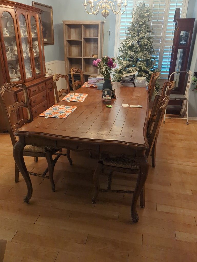 Dining Table With 6 Chairs