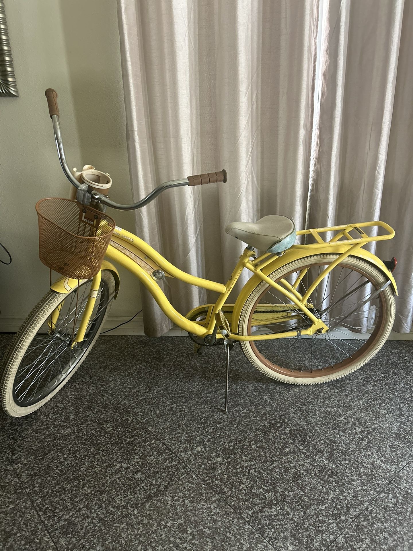 Bicycle Wheel Huffy Marietta Women's Comfort Cruiser Bike Huffy Bicycle  Yellow Walmart Ladies Cruiser Bike Bike  26