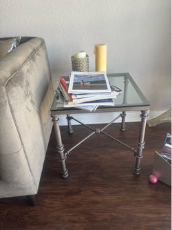 Side glass table