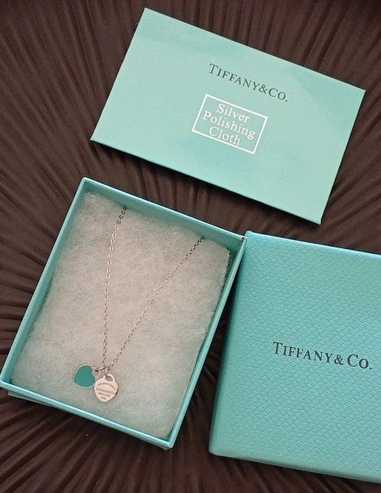 Tiffany green necklace