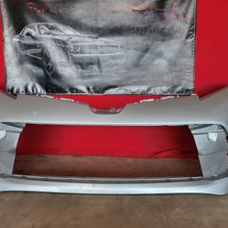 2018 - 2019 Toyota Sienna Front Bumper Oem
