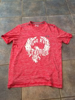 Under Armour V neck Shirt Medium