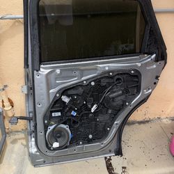 Genesis gv80 right passenger door rear