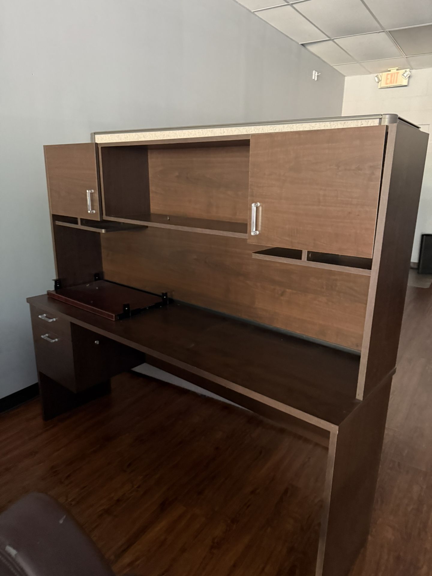 office furniture on