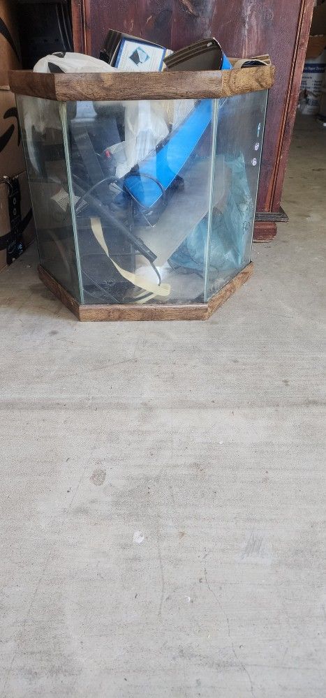 75 Gal  Glass Octogon Shape Aquarium 