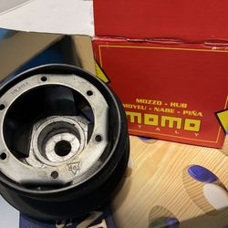 Momo Hub For 2003 Infiniti G35
