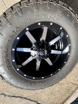 fuel racing rims Silverado 2500hd Gmc Sierra *No Tires*