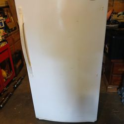 15.7 Whirlpool Upright Freezer