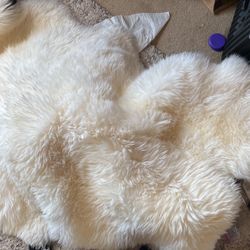 100% Sheep Skin Rug 