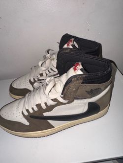 Travis Scott Jordan 1 size 9.5