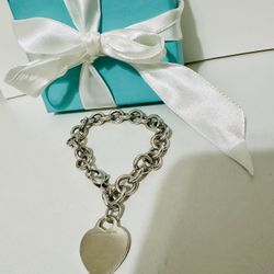 TIFFANY & CO. 925 Sterling Silver Heart Tag  Bracelet With Box and Satin Tiffany Ribbon!!!