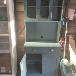 Kitchen Cabinet 