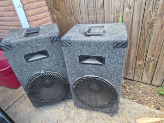 2 Giant Bass Speaker Boxes w Caster Wheels