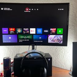 Xbox Series X With Monitor And Headset 